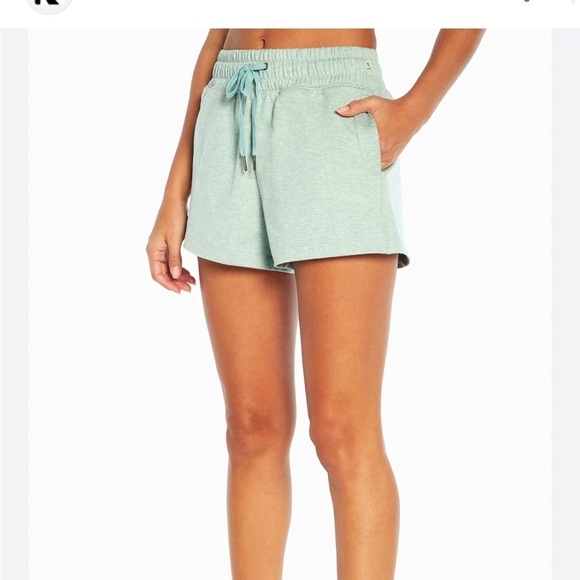 Marika Pants - ✨2 for $35 ALL SHORTS!✨ Marika Relax Short size XS